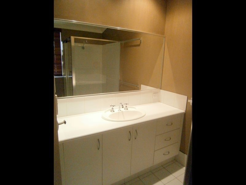 67 colchester Avenue, Orelia WA 6167