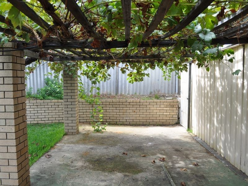 47 Chisham Avenue, Parmelia WA 6167