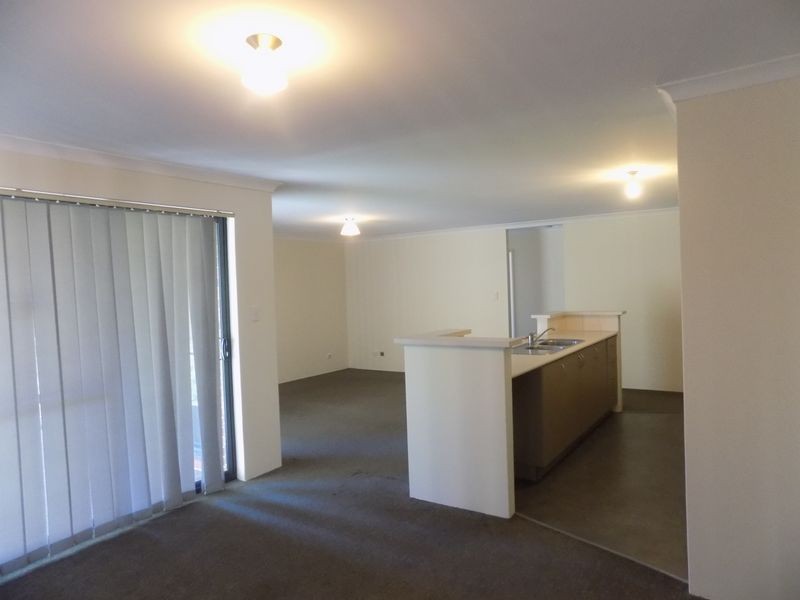 38 Wittecarra Crescent, Port Kennedy WA 6172