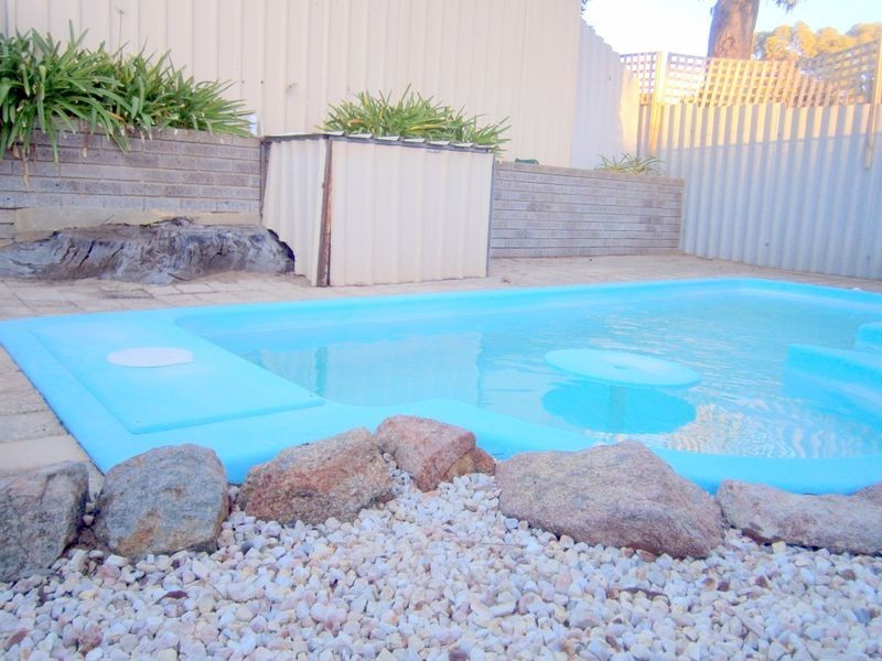 14 Newstead Crescent, Parmelia WA 6167