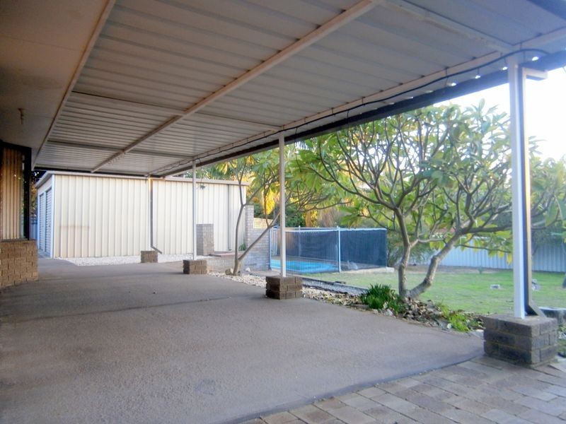 14 Newstead Crescent, Parmelia WA 6167