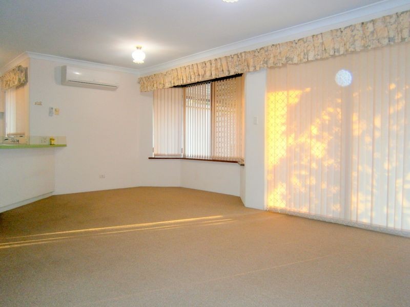 14 Newstead Crescent, Parmelia WA 6167