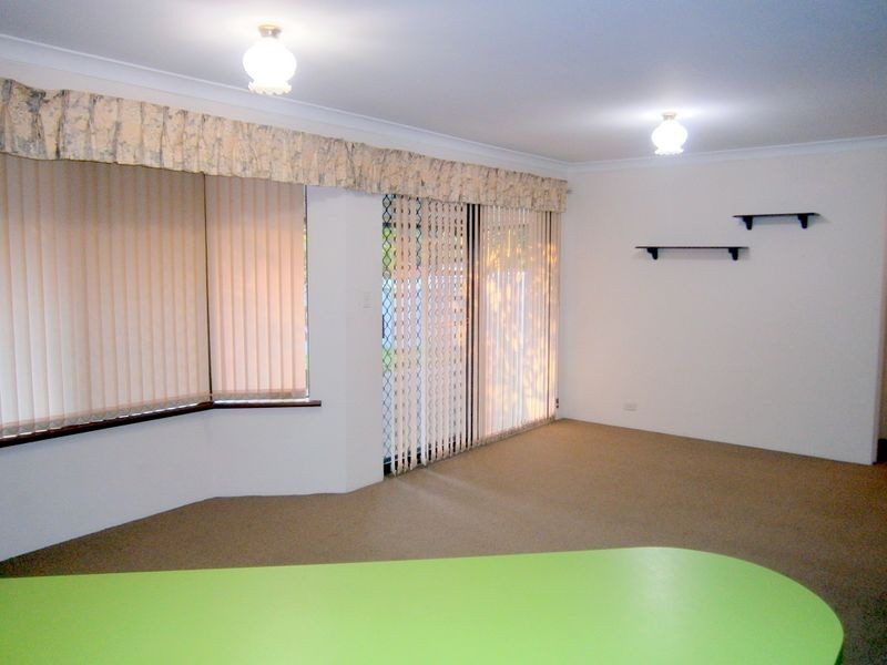 14 Newstead Crescent, Parmelia WA 6167