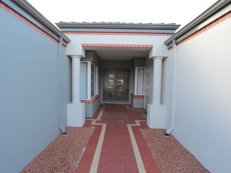 12 Upwey Street, Wellard WA 6170