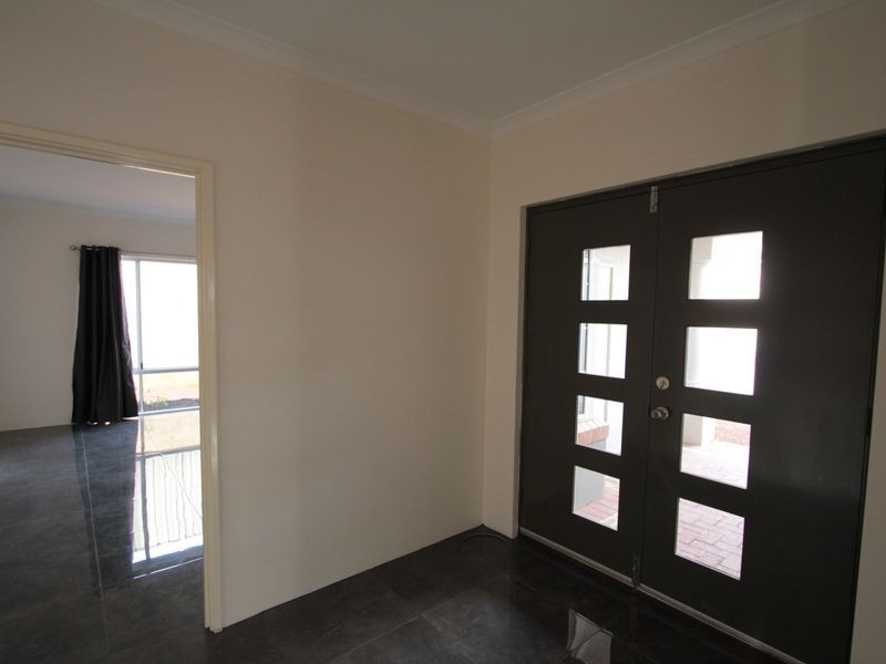 12 Upwey Street, Wellard WA 6170