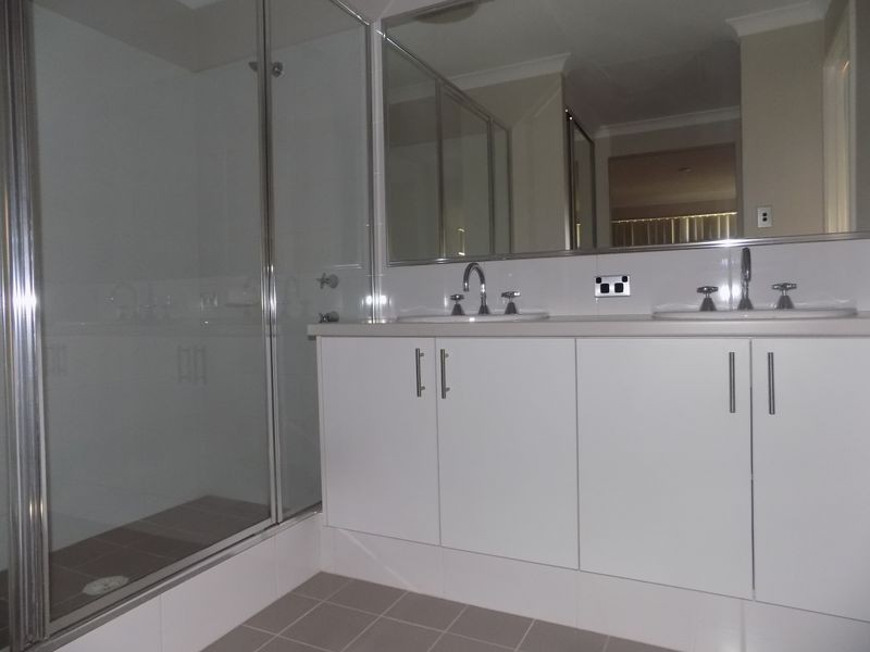 26 Protector Way, Bertram WA 6167