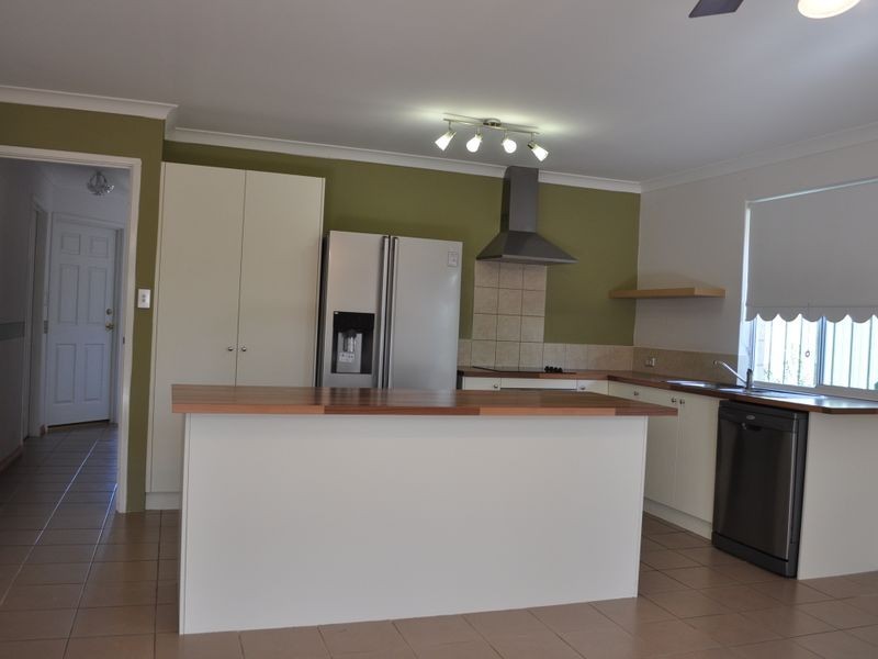 8 Meridian Way, Anketell WA 6167