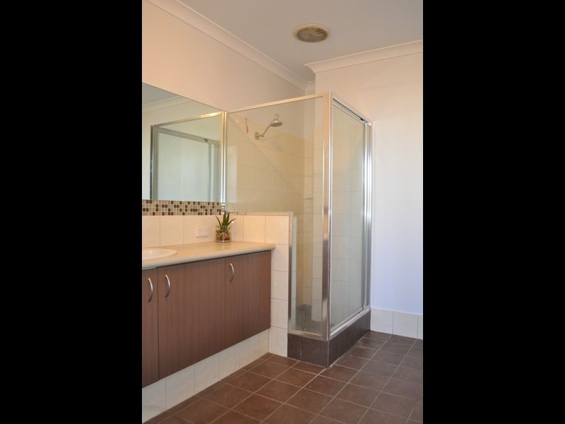 4 Ivory Way, Wellard WA 6170