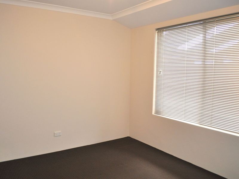 4 Ivory Way, Wellard WA 6170