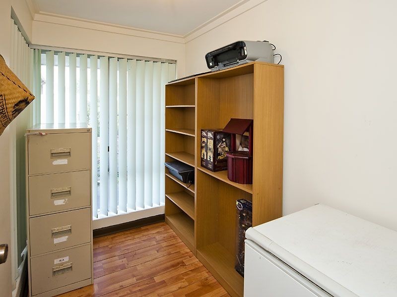 41 Adamson Rd, Parmelia WA 6167