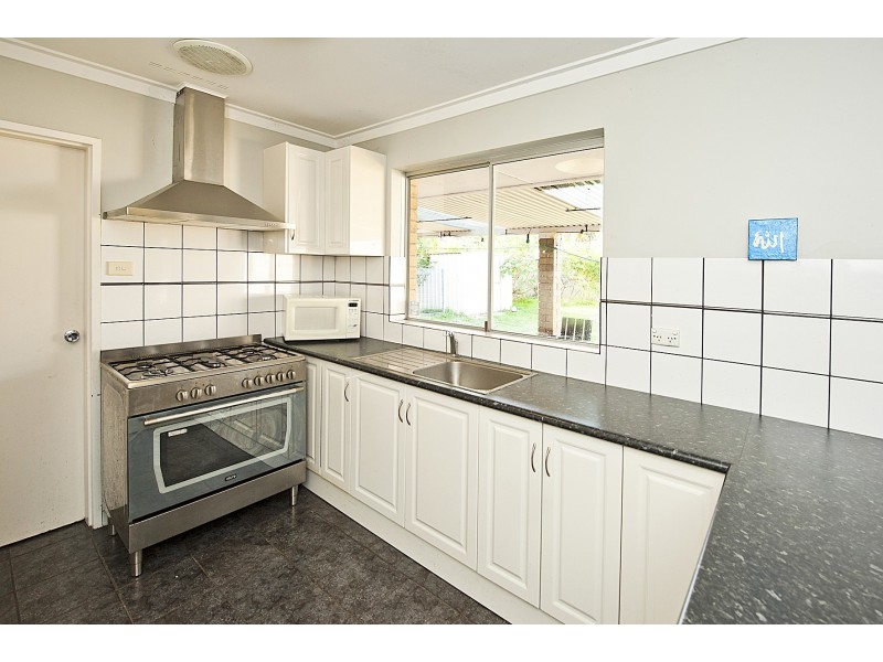 41 Adamson Road, Parmelia WA 6167