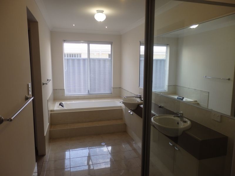 11 Litoria Turn, Baldivis WA 6171