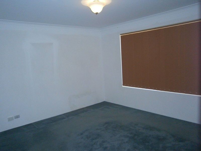 4 Berry Way, Bertram WA 6167