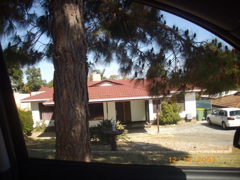 12 Wiggins Road, Orelia WA 6167