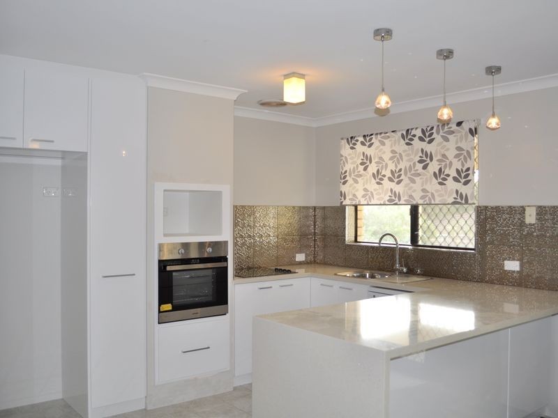9 Robbins Retreat, Leda WA 6170