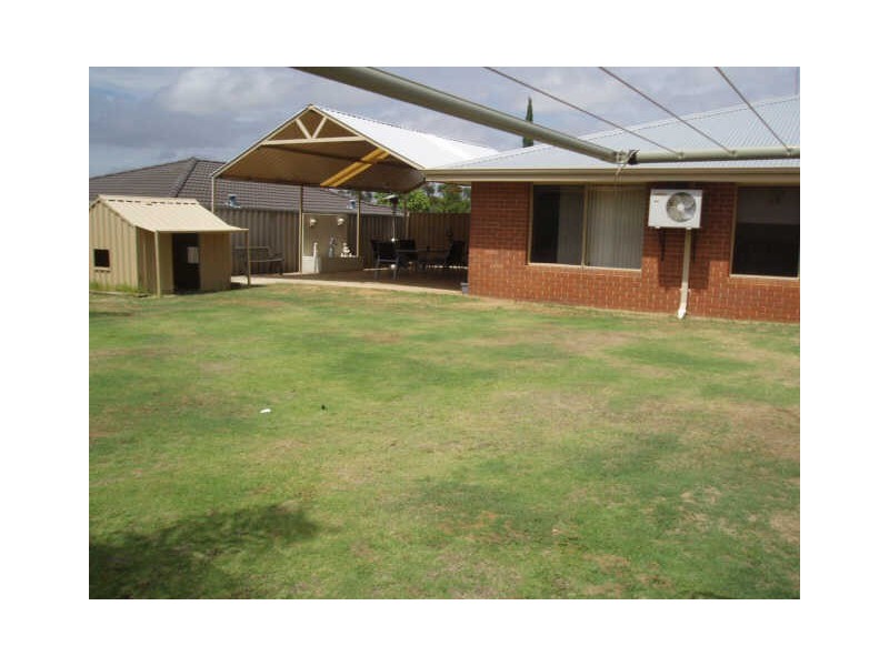 116 Challenger Avenue, Parmelia WA 6167