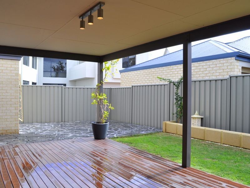 311 Lambeth Circle, Wellard WA 6170