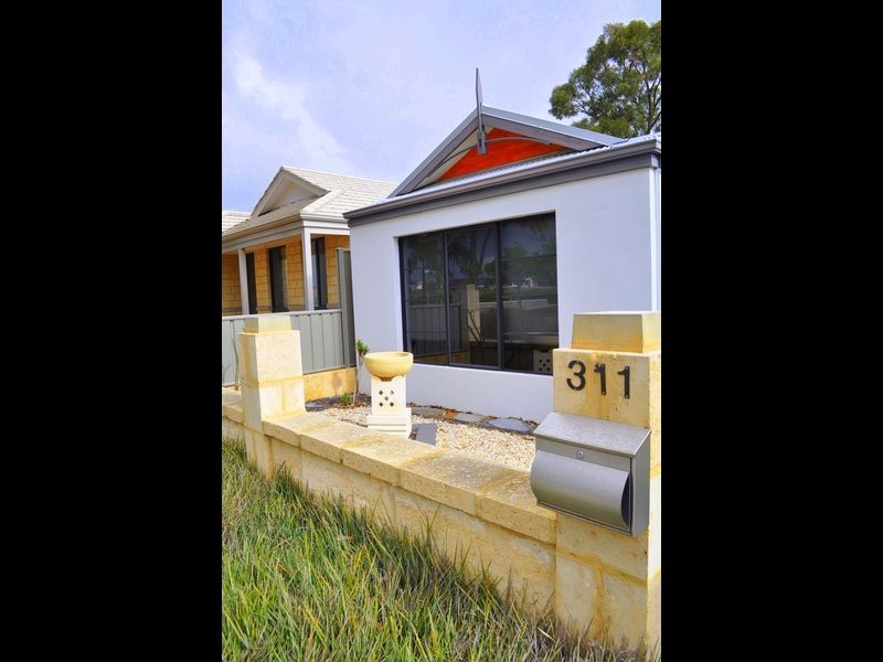 311 Lambeth Circle, Wellard WA 6170