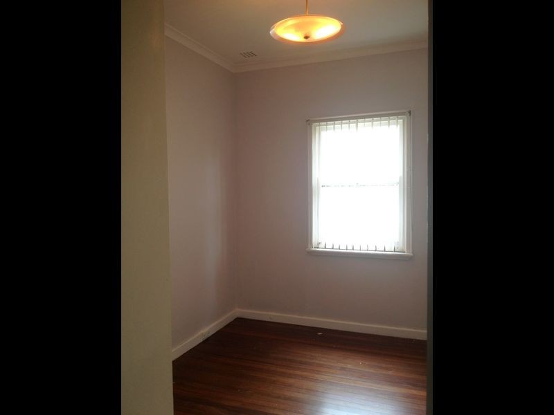 20 Grover Way, Medina WA 6167