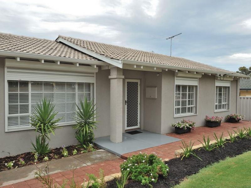 18 Harrison Way, Calista WA 6167