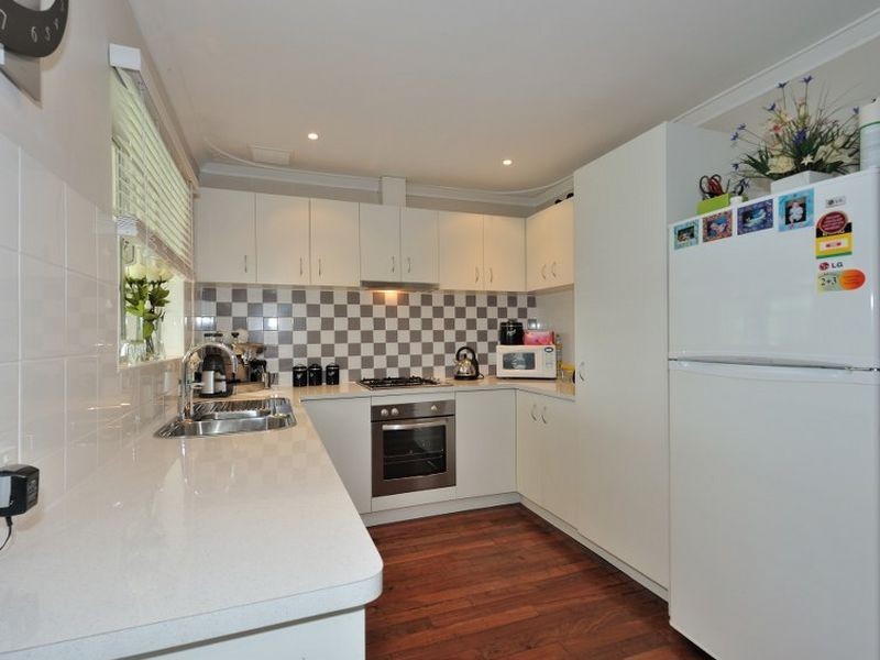 18 Harrison Way, Calista WA 6167