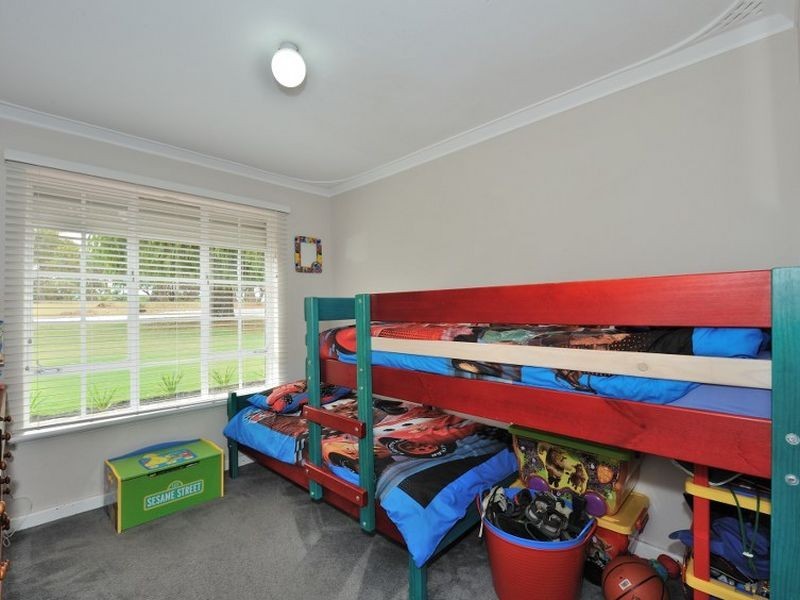18 Harrison Way, Calista WA 6167