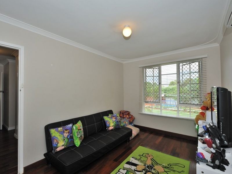 18 Harrison Way, Calista WA 6167