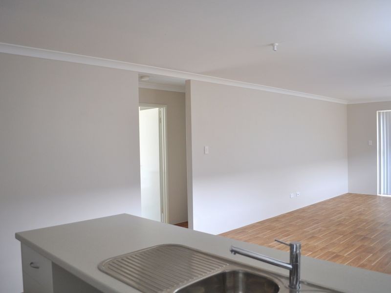 33 Bluebird Street, Wellard WA 6170