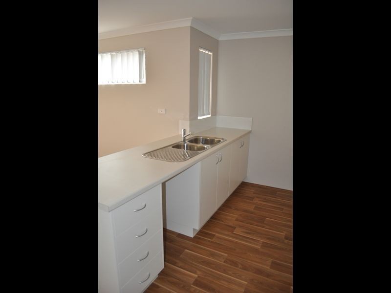 33 Bluebird Street, Wellard WA 6170