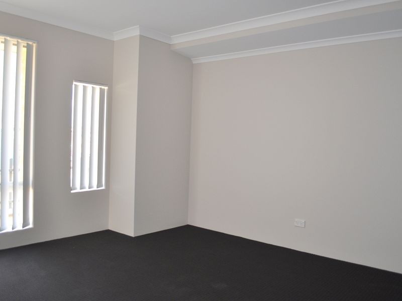 33 Bluebird Street, Wellard WA 6170