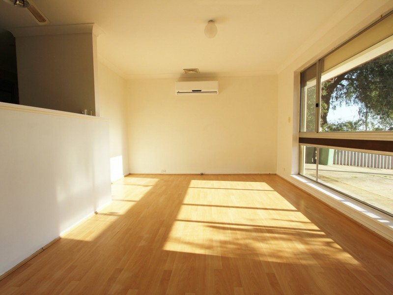 33 Corring Way, Parmelia WA 6167