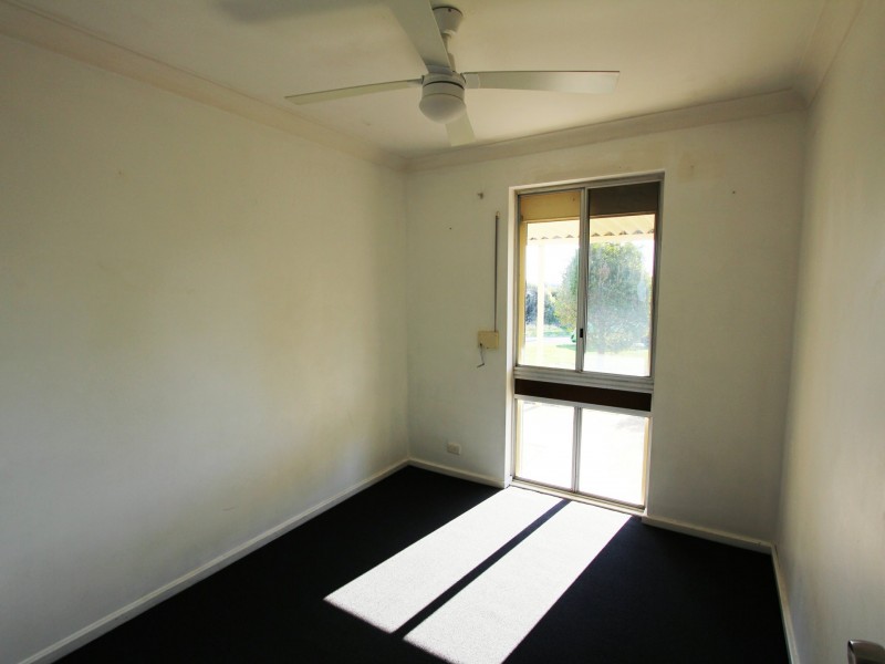 33 Corring Way, Parmelia WA 6167