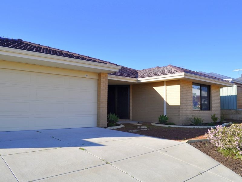 10 Campden Loop, Parmelia WA 6167
