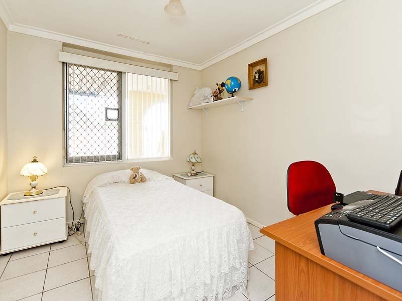 34 Hefron Way, Parmelia WA 6167