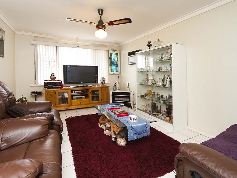34 Hefron Way, Parmelia WA 6167