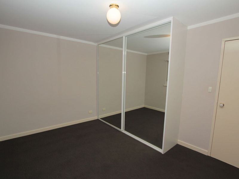 3/14 Canham Way, Orelia WA 6167