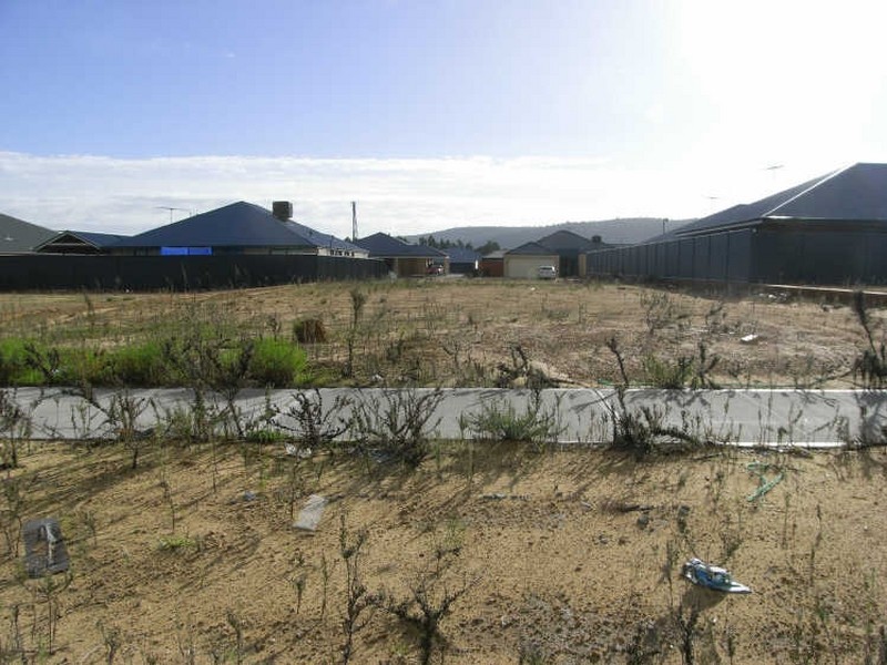 44 Plaistowe Boulevarde, Byford WA 6122