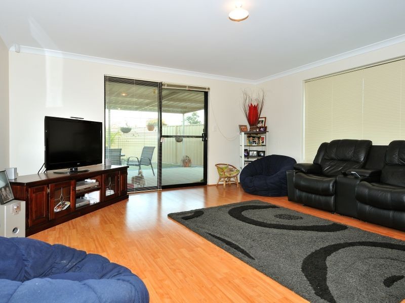 50 Cheltenham Loop, Bertram WA 6167