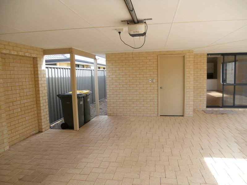 14 Thaxted Street, Wellard WA 6170