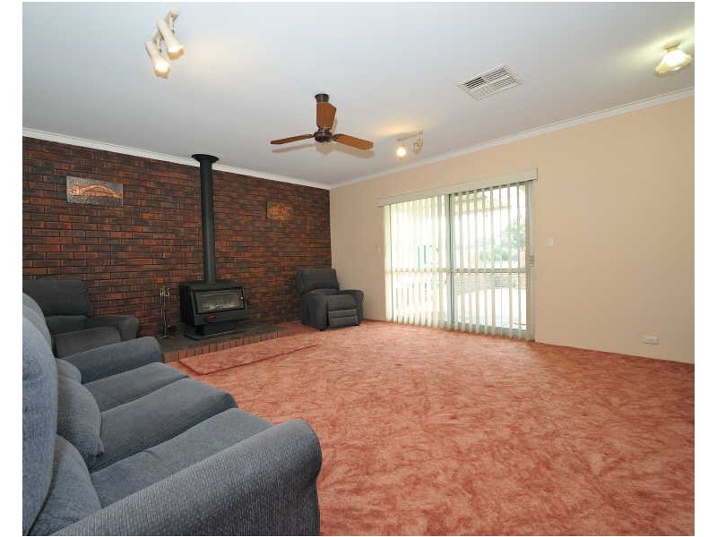 102 Born Rd, Casuarina WA 6167