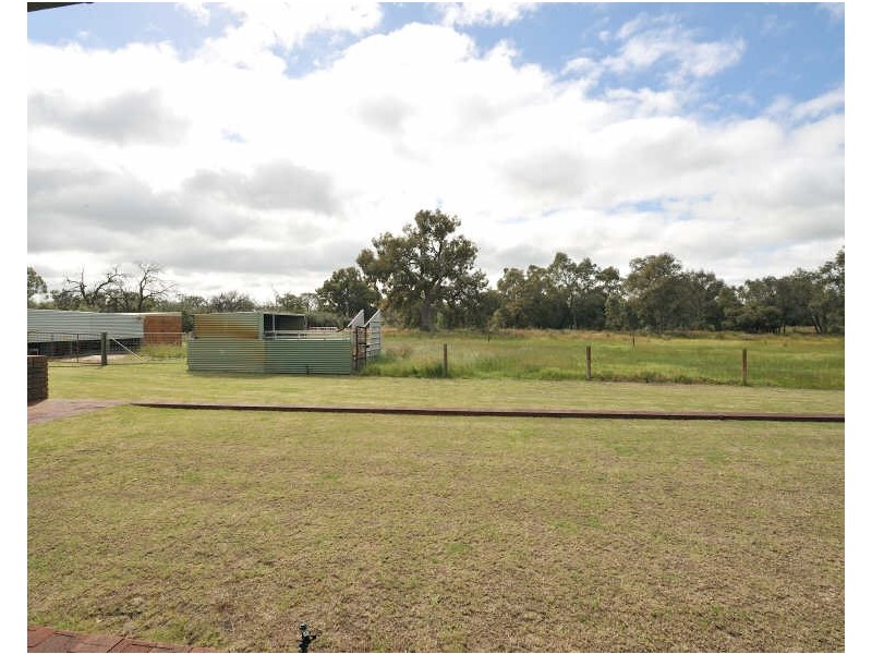 102 Born Rd, Casuarina WA 6167