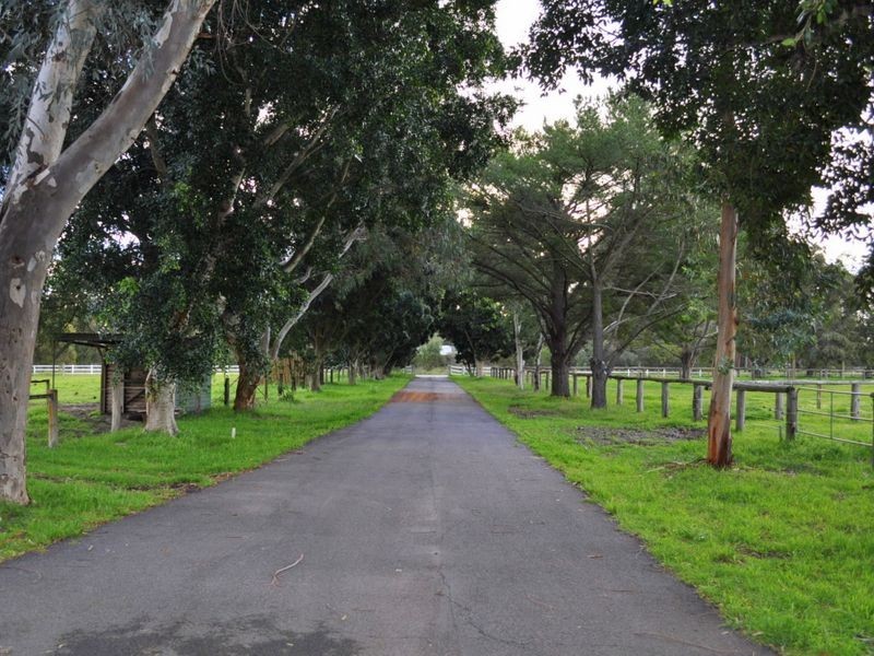 17 Tunney Road, Oldbury WA 6121