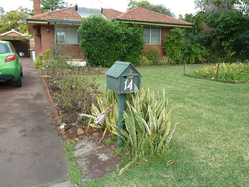 14 Harlow Road, Calista WA 6167