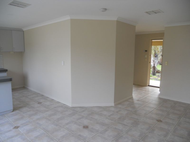 56 Warner Road, Parmelia WA 6167