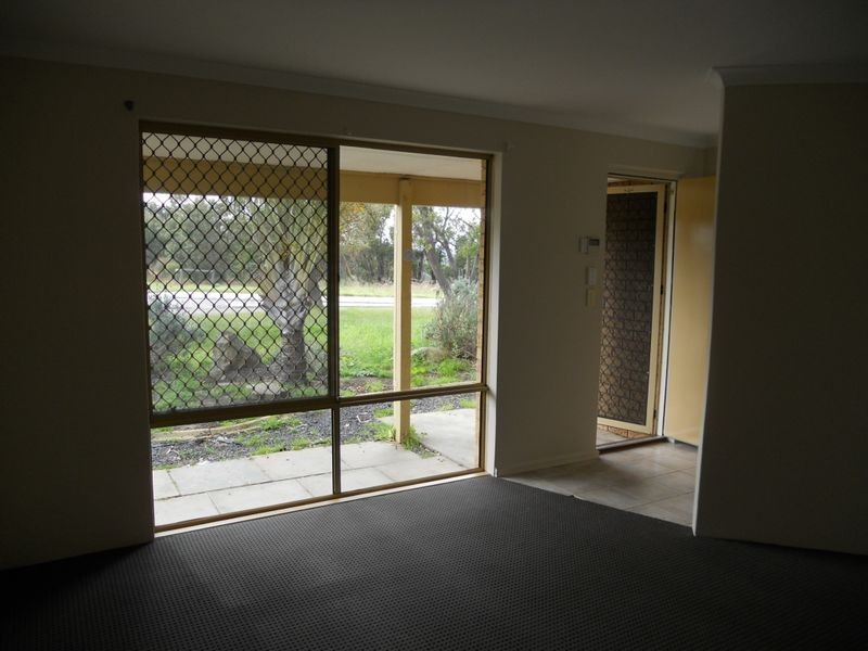 56 Warner Road, Parmelia WA 6167