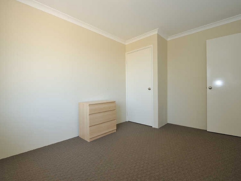 10 Featherstone Road, Orelia WA 6167