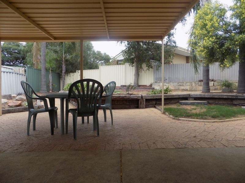 3 Currell Court, Parmelia WA 6167