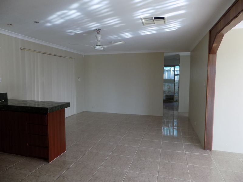 13 Welbourne Heights, Parmelia WA 6167