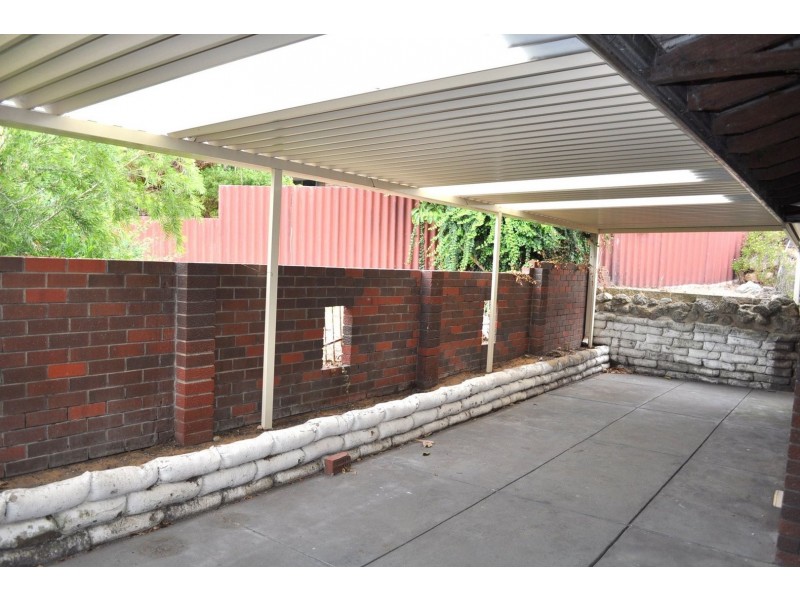 7 Riggs Place, Parmelia WA 6167