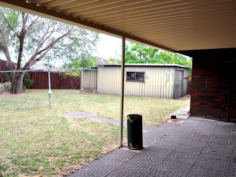 7 Riggs Place, Parmelia WA 6167